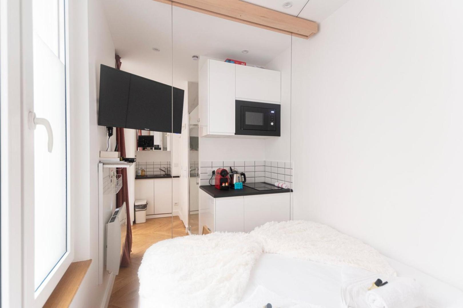 Super Central Mini Studio - 2 Pax, Murphy Bed Париж Екстериор снимка